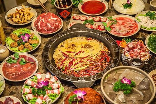 火锅店要怎么吸引消费者?